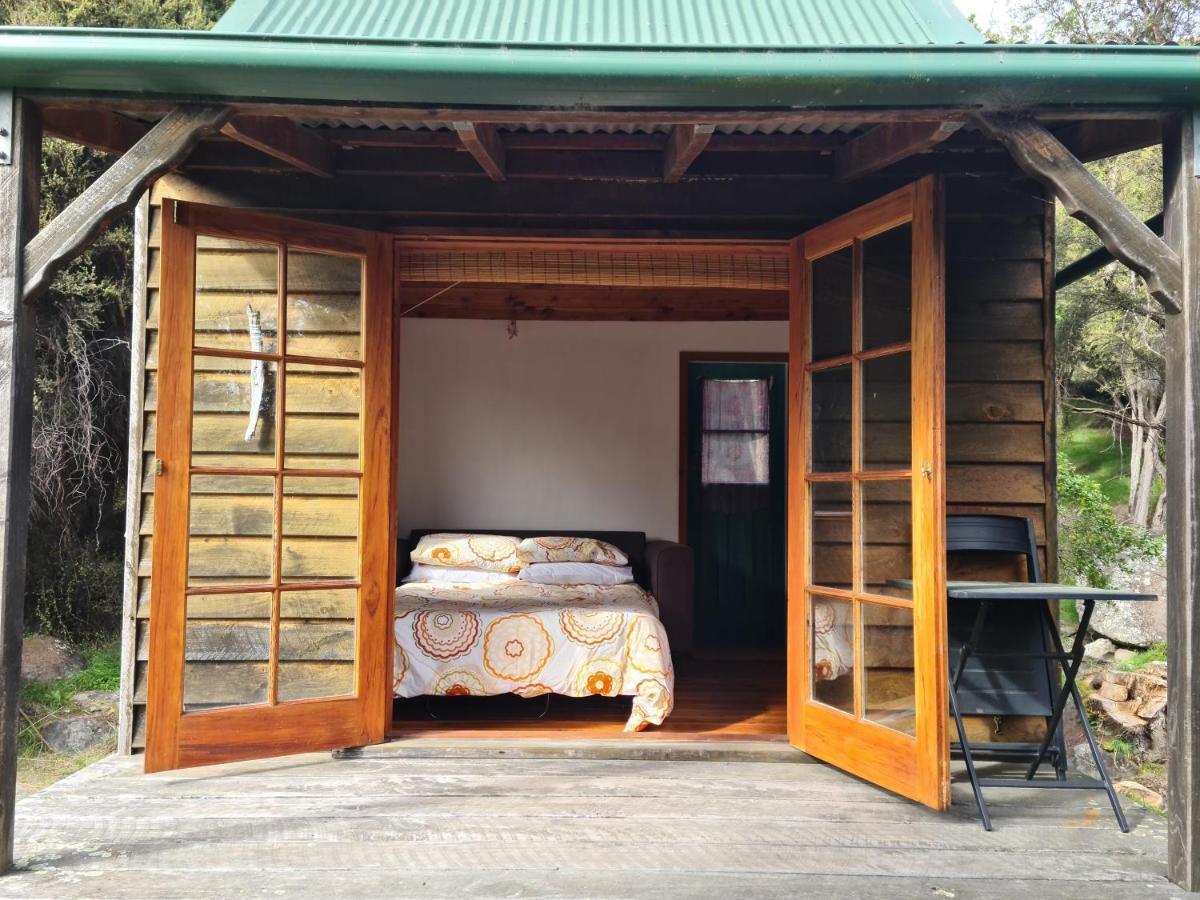 כרייסטצ'רץ' Manaaki Mai, Rustic Retreat Bush Cabin מראה חיצוני תמונה